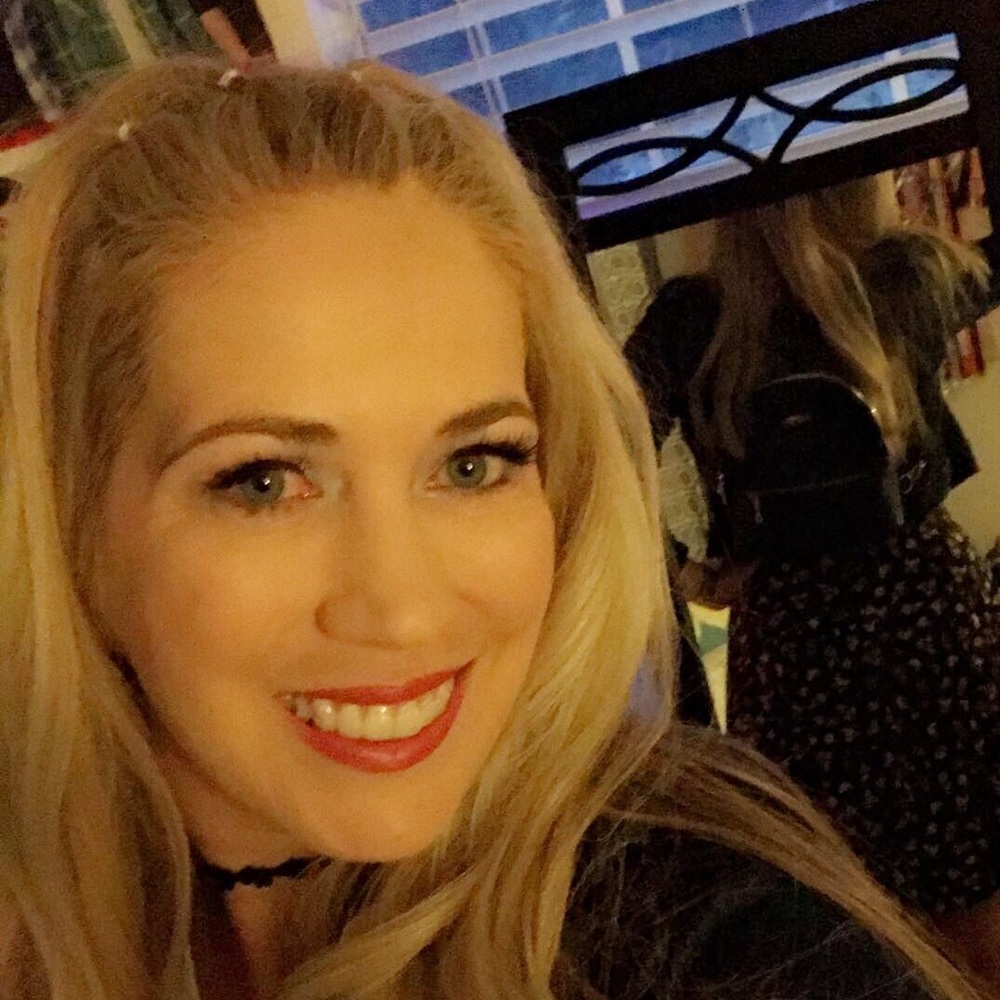 Meet your Posher, Jule